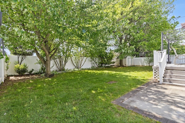 6 Cinque Dr, Farmingdale, NY 11735 - view of yard with a deck