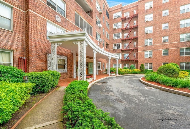 67-66 108th St Unit A32, Forest Hills, NY 11375 - view of building exterior