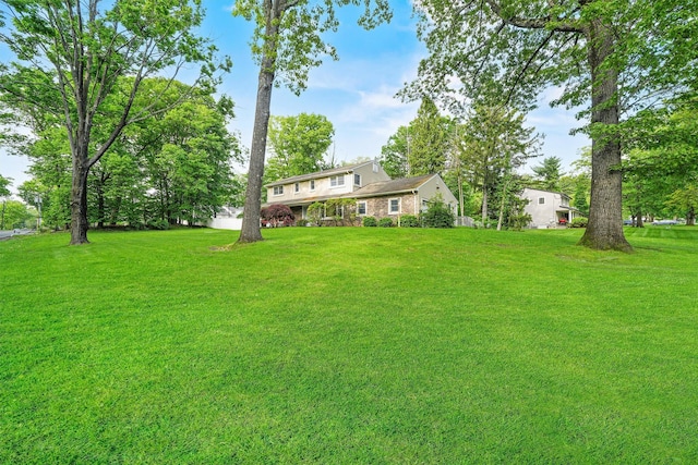 32 Wilder Rd, Monsey, NY 10952 - view of grassy yard