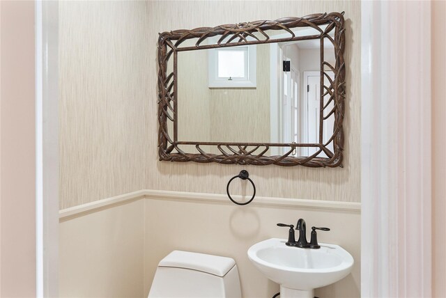 50 Kerry Ln, Chappaqua, NY 10514 - bathroom with a sink and toilet