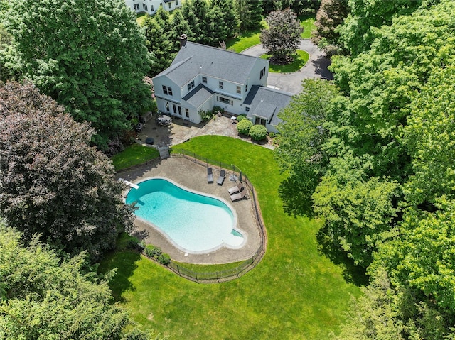 50 Kerry Ln, Chappaqua, NY 10514 - view of subject property featuring a pool