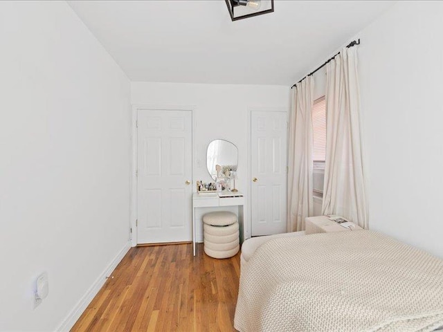429 Revere Ave, Bronx, NY 10465 - bedroom featuring light wood-type flooring and baseboards