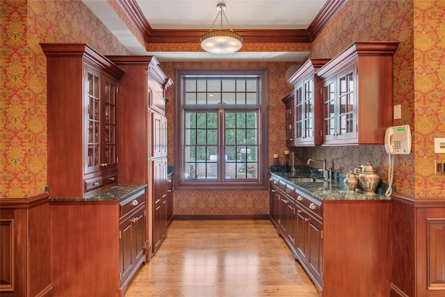 4 Pond Ln, Sands Point, NY 11050 - bar with wallpapered walls, light wood finished floors, a sink, crown molding, and decorative light fixtures