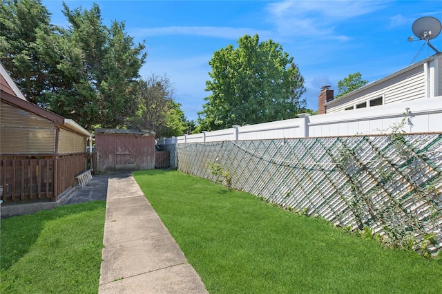 26 Beach Ave, Port Jefferson Station, NY 11776 - view of yard