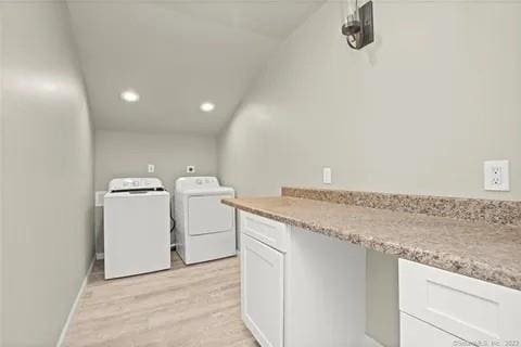 237 Hynes Rd, Poughquag, NY 12570 - laundry room featuring washing machine and clothes dryer, light wood-type flooring, recessed lighting, and baseboards