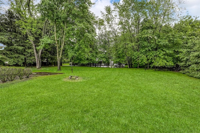 1 Lodi Ln, Monsey, NY 10952 - view of grassy yard
