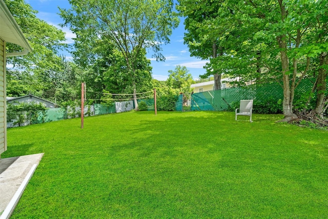 7 Crestwood Trl, Monroe, NY 10950 - view of yard with volleyball court