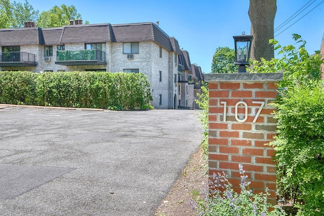 107 N Broadway Unit 201, White Plains, NY 10603 - view of asphalt driveway