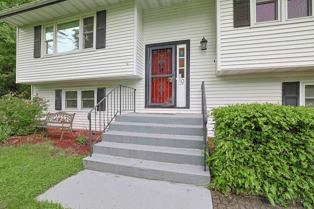 10 Cregan Pl, Monroe, NY 10950 - view of exterior entry