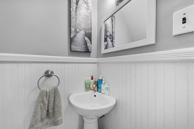 2808 Philip Ave, Bronx, NY 10465 - bathroom featuring wainscoting and a sink