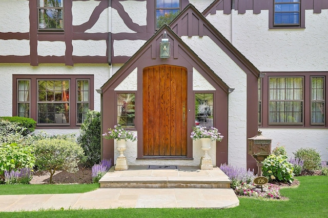 106 Garden Rd, Scarsdale, NY 10583 - entrance to property with stucco siding