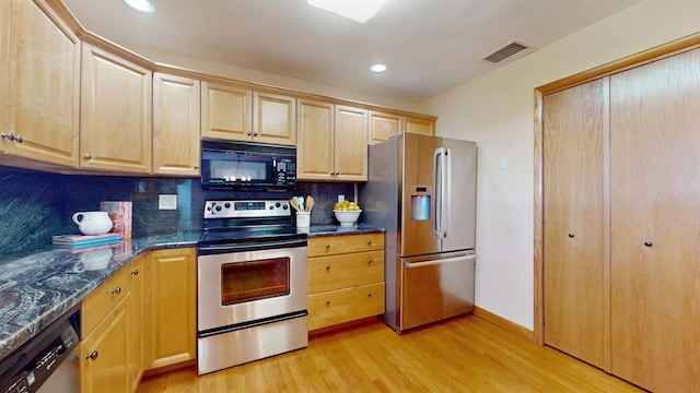 70 Jean Ct, Riverhead, NY 11901 - kitchen featuring stainless steel appliances, light wood-style floors, decorative backsplash, light brown cabinets, and recessed lighting