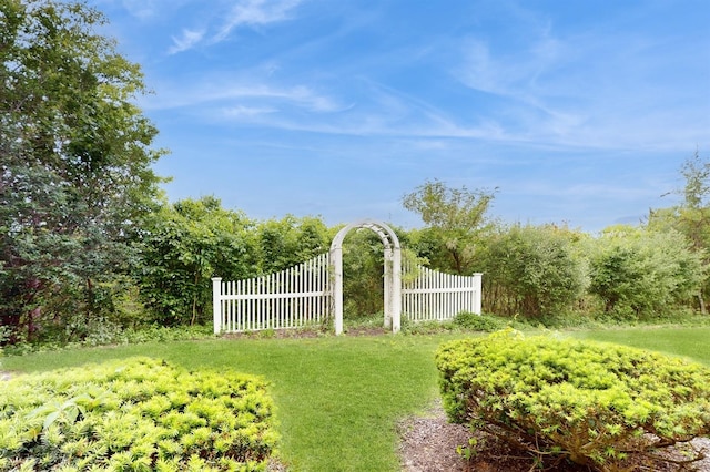 70 Jean Ct, Riverhead, NY 11901 - view of yard