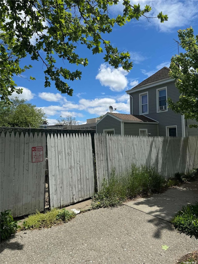 1205 E 95th St, Brooklyn, NY 11236 - view of side of property