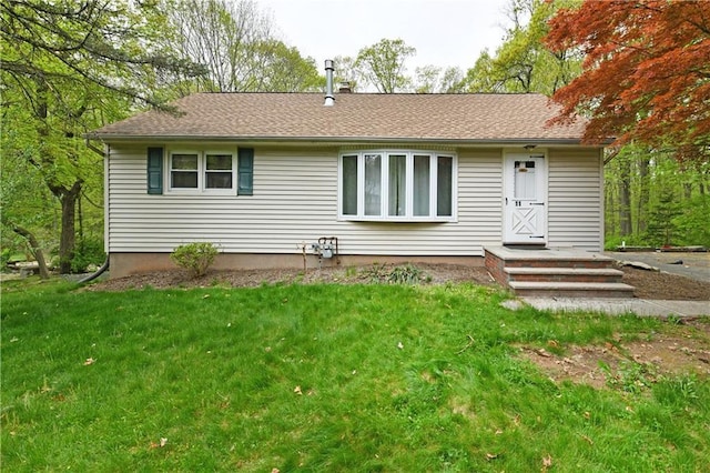 11 Brookview Blvd, Chestnut Ridge, NY 10977 - rear view of property with a lawn