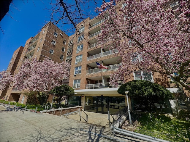 60-11 Broadway Unit L2, Woodside, NY 11377 - view of apartment building / complex