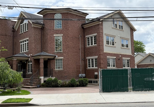 127-22 Kew Gardens Rd, Kew Gardens, NY 11415 - photo 1