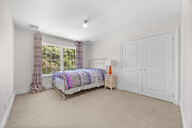 47 Valley Rd, Old Westbury, NY 11568 - carpeted bedroom featuring baseboards