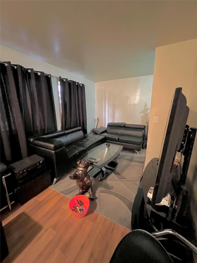 620 E 182nd St, Bronx, NY 10457 - view of living area