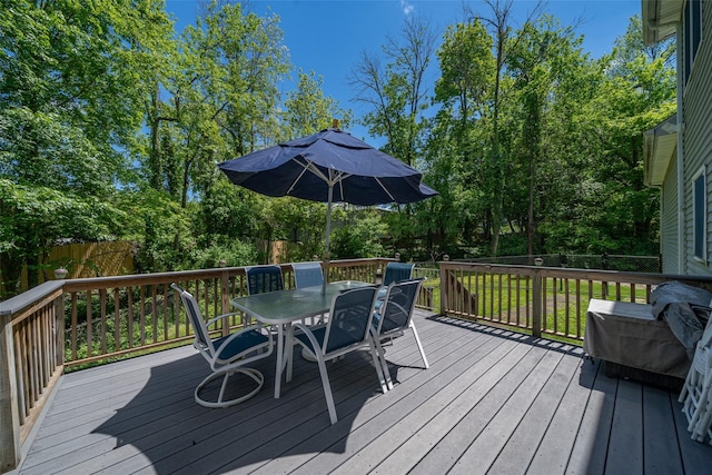 10 Wyche Way, Ossining, NY 10562 - wooden deck with outdoor dining space