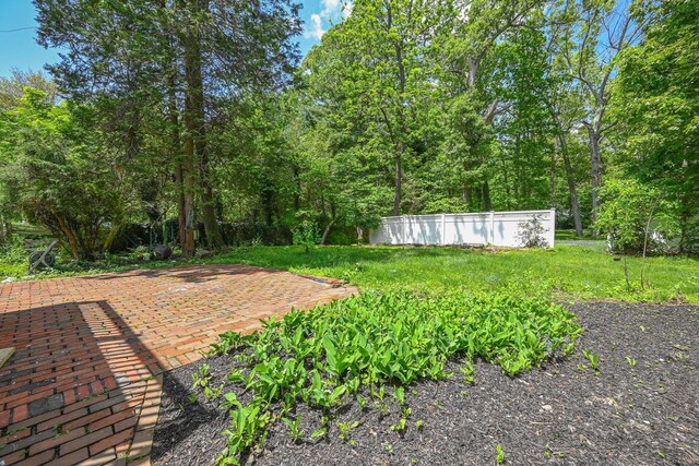 1 Parkhill Ct, Huntington, NY 11743 - photo 8