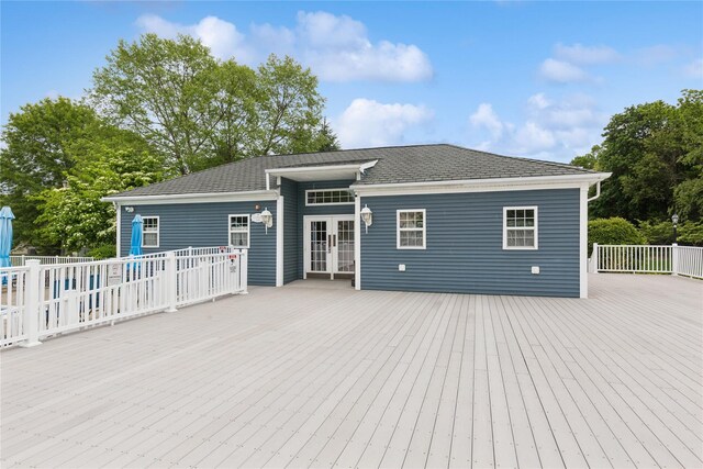32 Blueberry Cmn, Riverhead, NY 11901 - deck with french doors