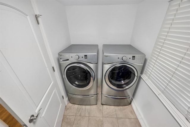 5 Firwood Dr, Farmingville, NY 11738 - laundry room with washer and dryer