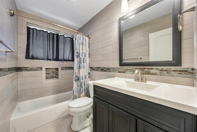 5 Firwood Dr, Farmingville, NY 11738 - bathroom featuring tile walls, toilet, vanity, shower / bath combo with shower curtain, and backsplash