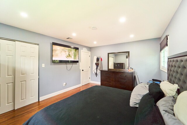 2 Hawthorne St, Farmingdale, NY 11735 - bedroom with wood finished floors, baseboards, and recessed lighting