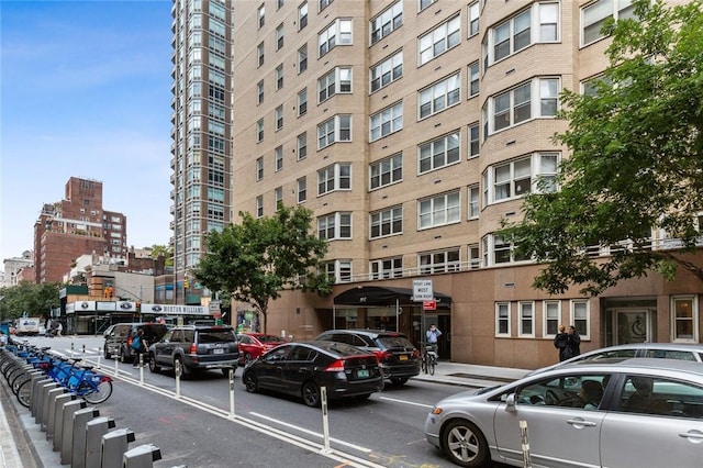 205 E 63rd St Phe, Phe New York Manhattan, NY 10065 - view of property featuring a view of city