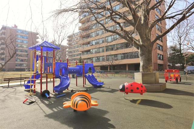 10-11 162nd St Unit 7A, Beechhurst, NY 11357 - view of community jungle gym