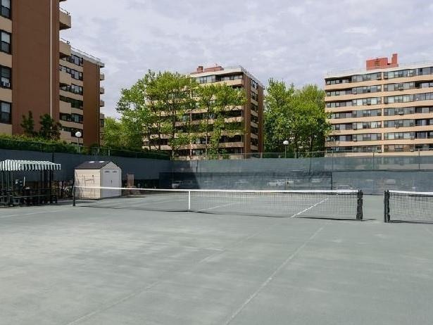 10-11 162nd St Unit 7A, Beechhurst, NY 11357 - view of tennis court