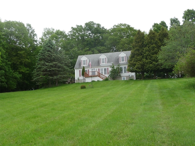 118 White Brg, Middletown, NY 10940 - cape cod home featuring a front lawn