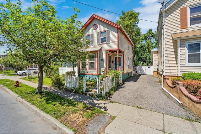 163 Cannon St, Poughkeepsie, NY 12601 - view of front of home with asphalt driveway