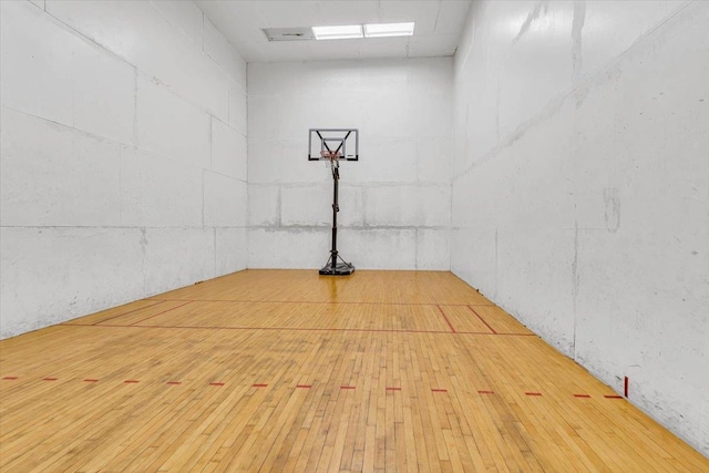 110 Pearsall Dr Unit 3B, Mount Vernon, NY 10552 - view of basketball court