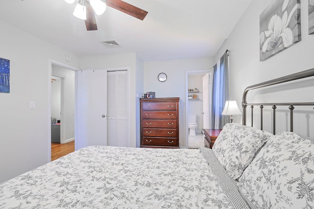 8 Country Ln, Warwick, NY 10990 - bedroom with wood finished floors, a closet, a ceiling fan, and connected bathroom