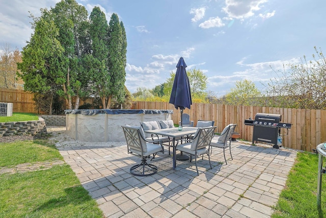 8 Country Ln, Warwick, NY 10990 - fenced backyard with grilling area, a patio area, and outdoor dining space