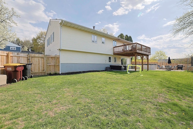 8 Country Ln, Warwick, NY 10990 - back of house featuring a deck and a jacuzzi