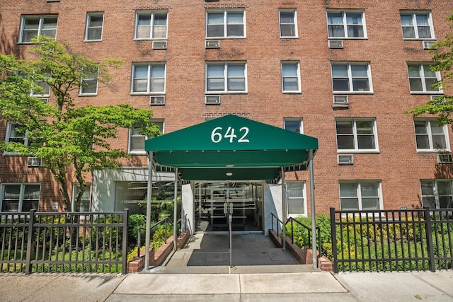 642 Locust St Unit 3K, Mount Vernon, NY 10552 - view of apartment building / complex