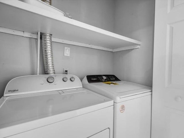 38 Nadine Ln, Port Jefferson Station, NY 11776 - laundry area with separate washer and dryer