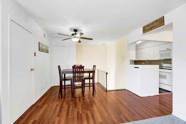 10 Point Cir S Unit 10, Coram, NY 11727 - dining room with dark wood-style flooring and ceiling fan
