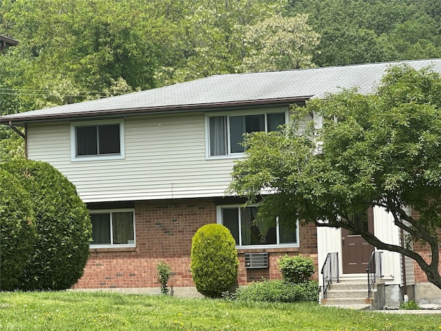 1103 Parr Meadow Dr, Newburgh, NY 12550 - photo 1