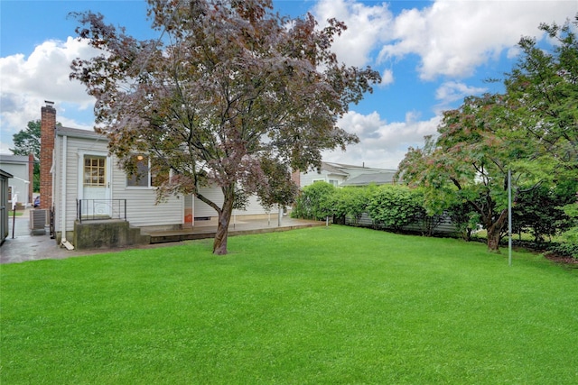 207 N 3rd St, Bethpage, NY 11714 - view of green lawn featuring cooling unit