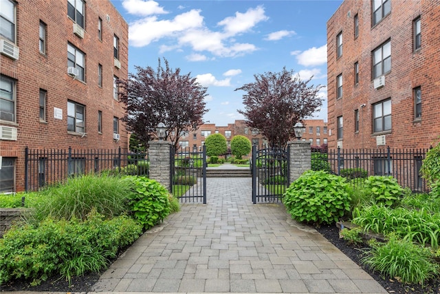 1 Jefferson Ave Unit B12, Rockville Centre, NY 11570 - view of gate