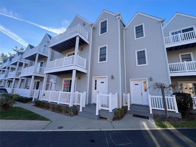 167-11 Powells Cove Blvd Unit 27, Beechhurst, NY 11357 - view of multi unit property