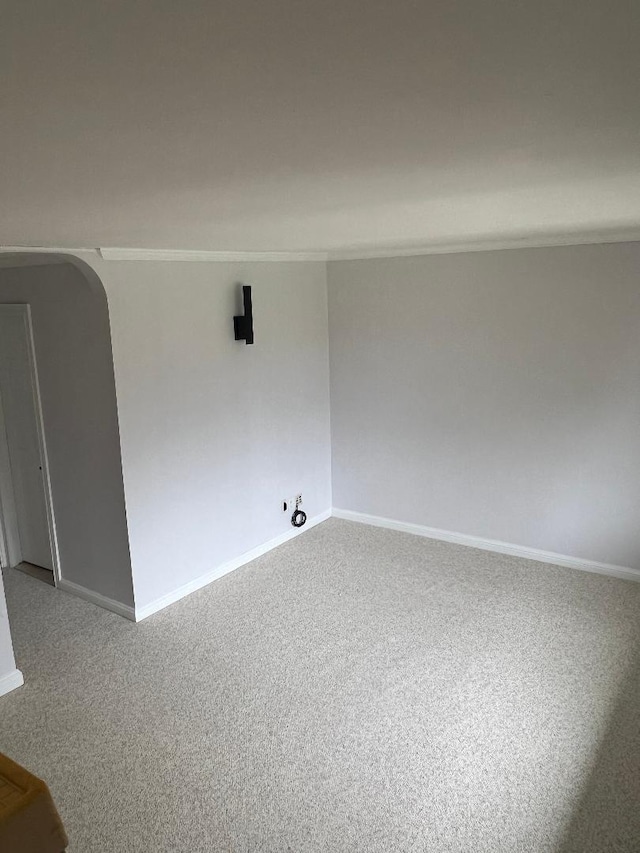 274 Edmunton Dr Unit K8, North Babylon, NY 11703 - carpeted spare room featuring crown molding and baseboards