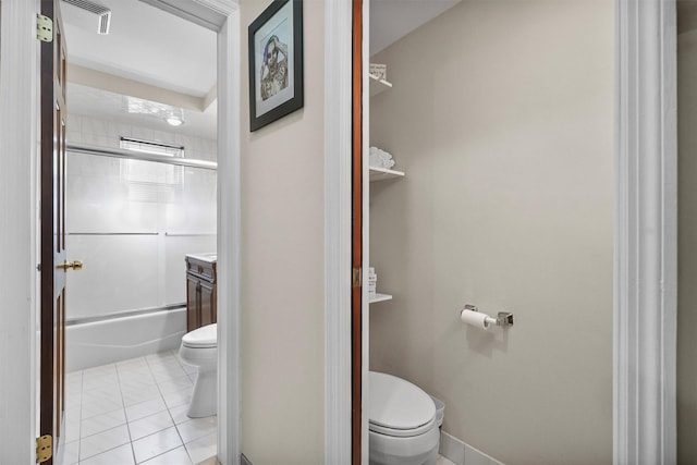 4 Leewood Cir Unit 4L, Eastchester, NY 10709 - bathroom featuring toilet, combined bath / shower with glass door, and tile patterned floors