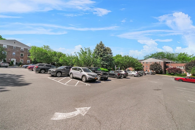 4 Leewood Cir Unit 4L, Eastchester, NY 10709 - view of uncovered parking lot