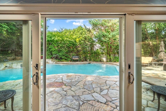 2 Field Ln, Roslyn Heights, NY 11577 - swimming pool with a patio