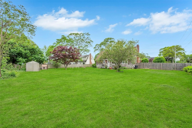 301 Maple Ave, Patchogue, NY 11772 - view of yard